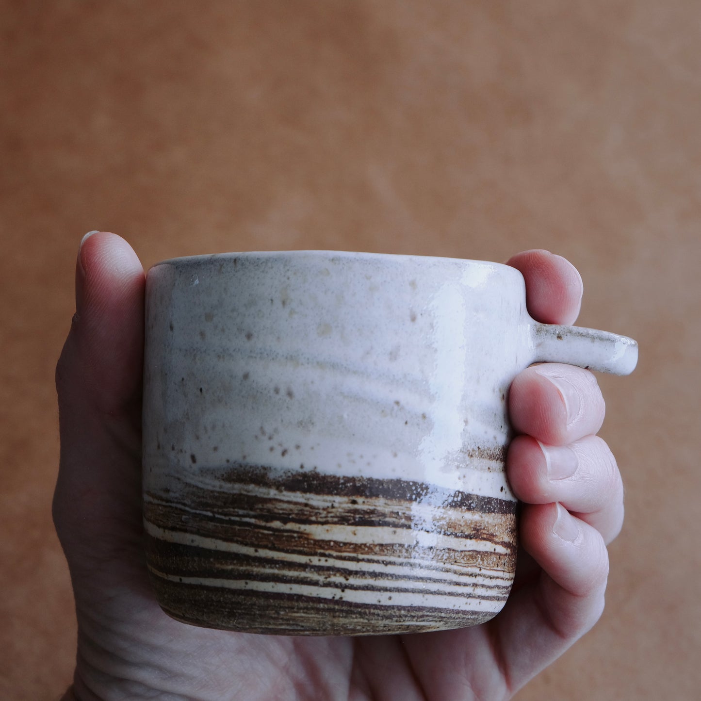 Cup with Finger Rest — Contrast Marble