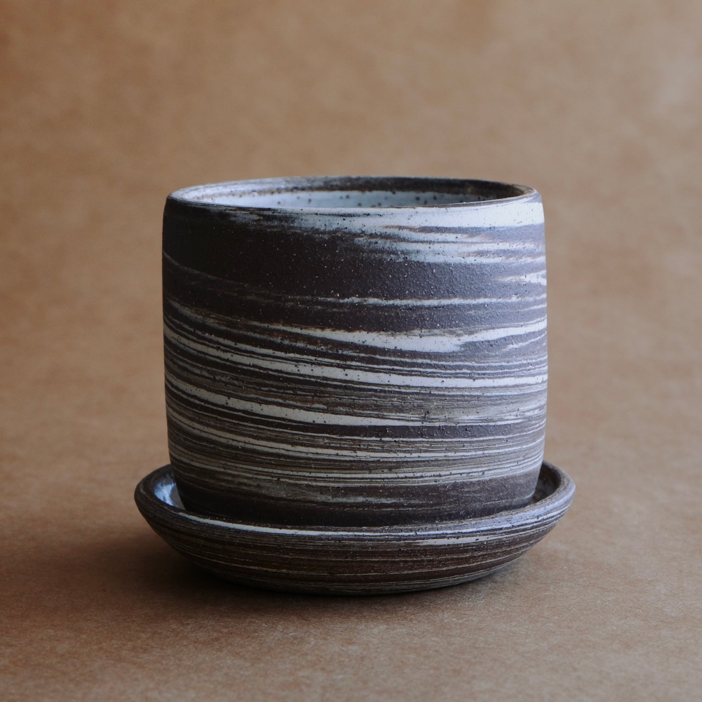 Small Planter & Saucer — Contrast Marble