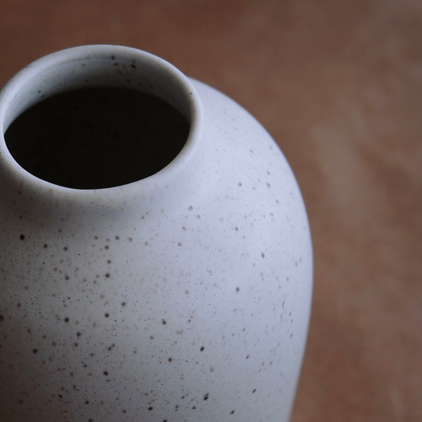 Short Vase — Oatmeal