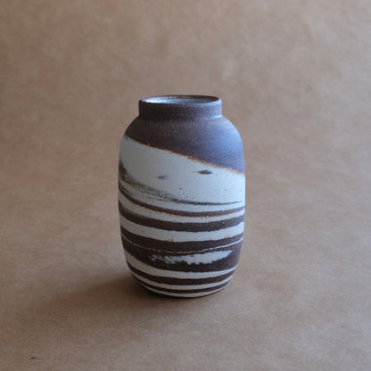 Short Vase — Contrast Marble